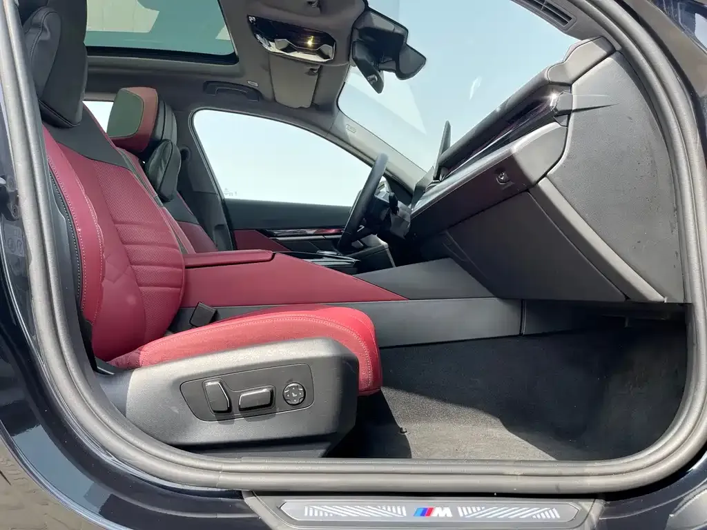 BMW i5 — фото 5