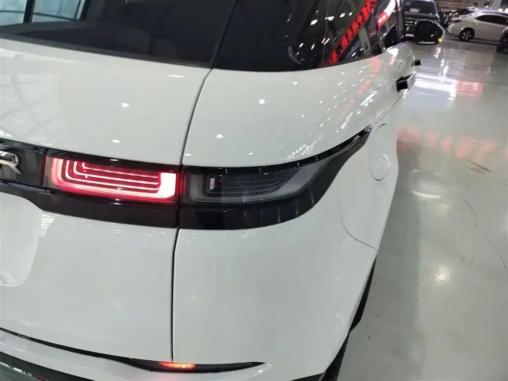 Land Rover Evoque — фото 7