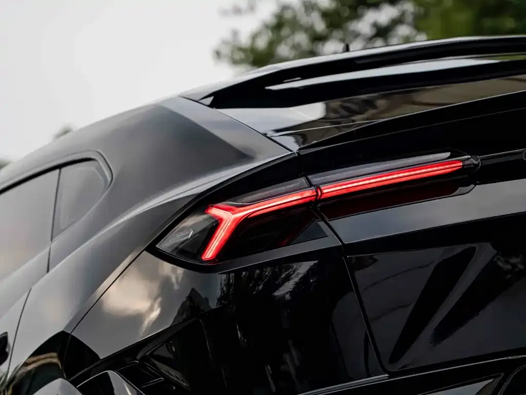 Lamborghini Urus — фото 10