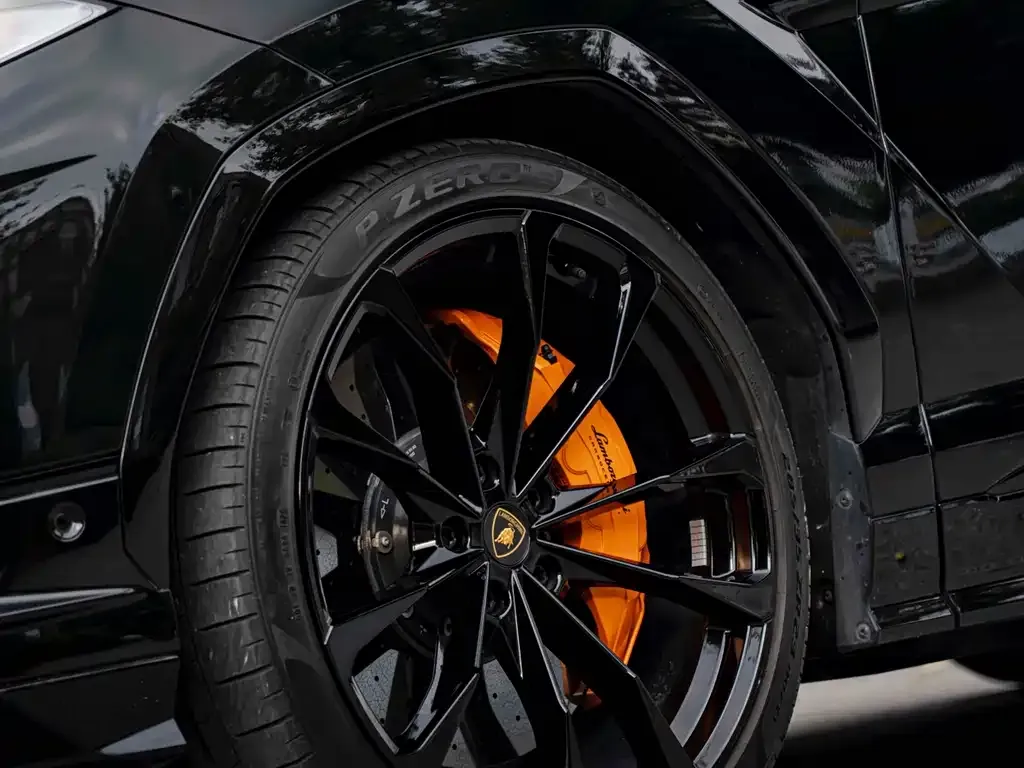 Lamborghini Urus — фото 4