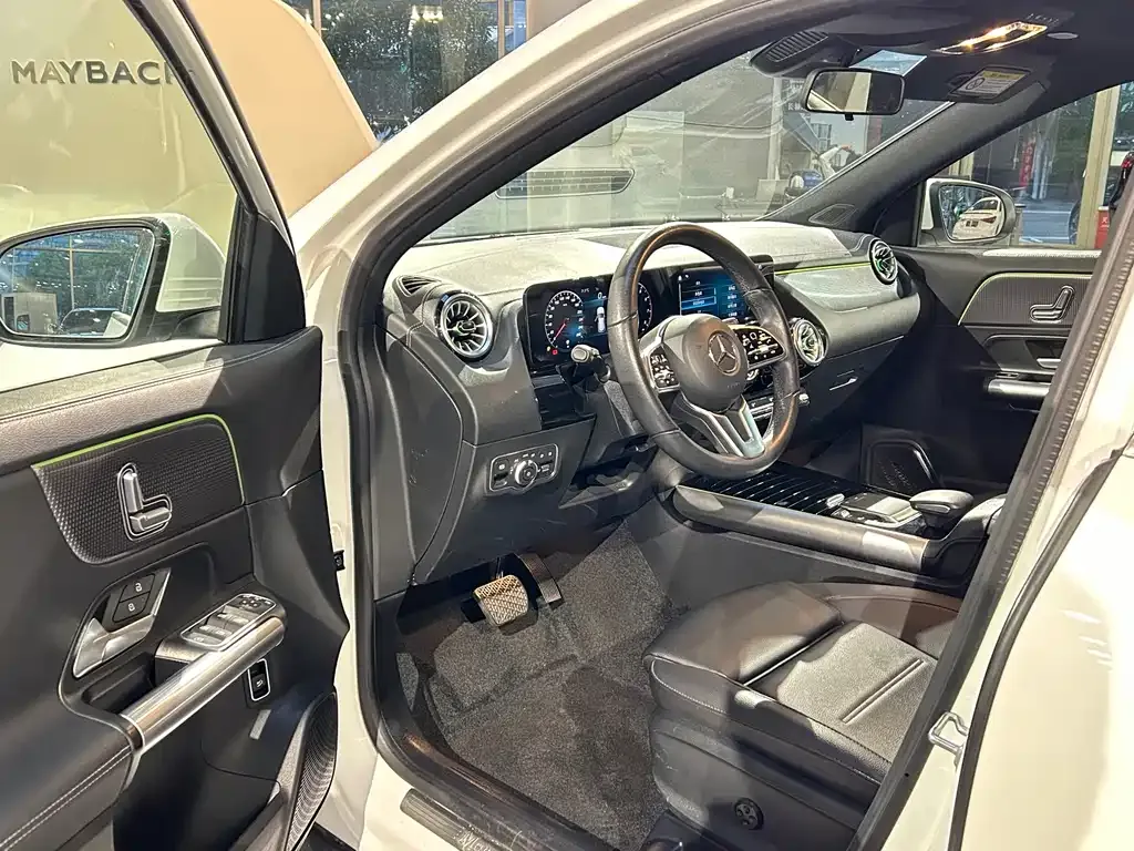Mercedes-Benz GLA — фото 8