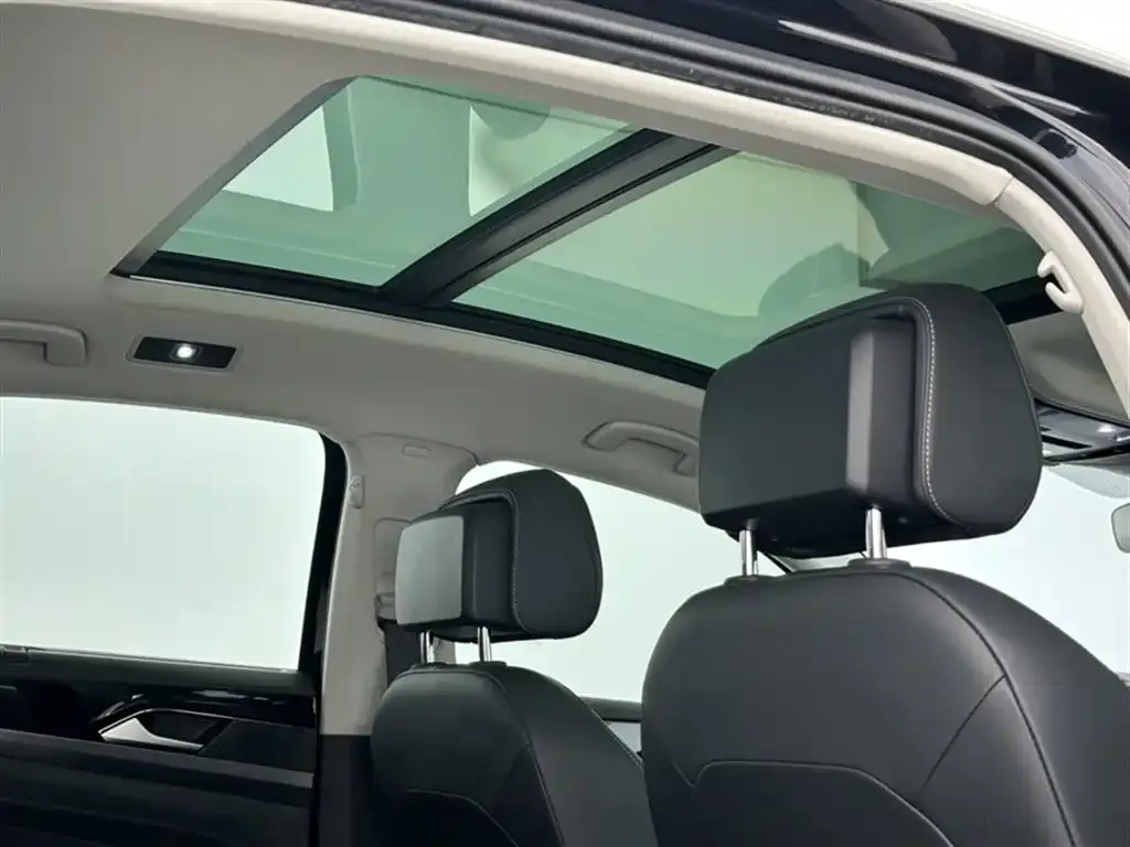 Volkswagen Passat — фото 10