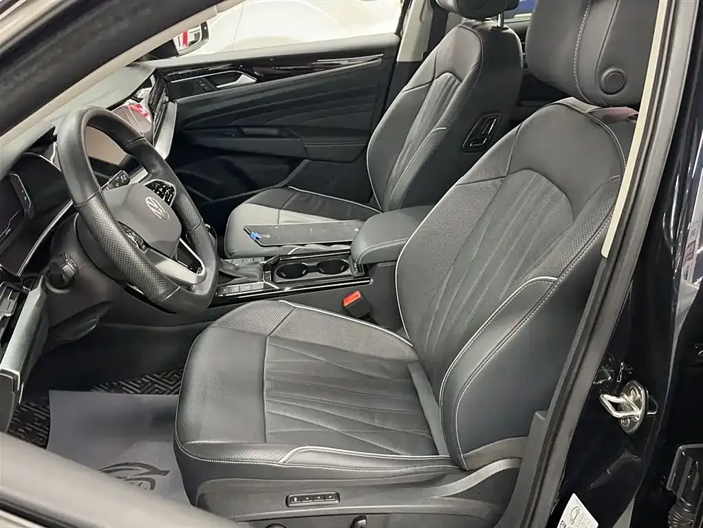 Volkswagen Passat — фото 4