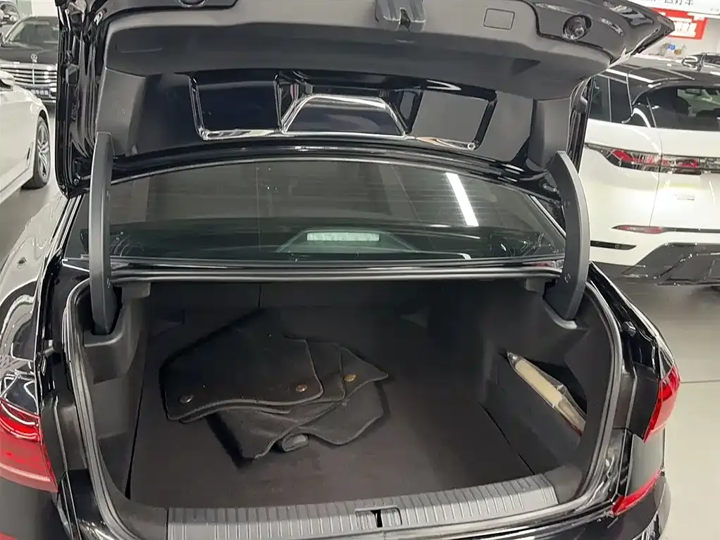Volkswagen Passat — фото 5