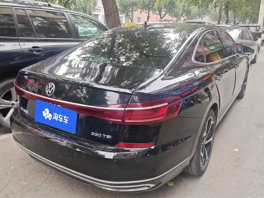Volkswagen Passat — фото 3