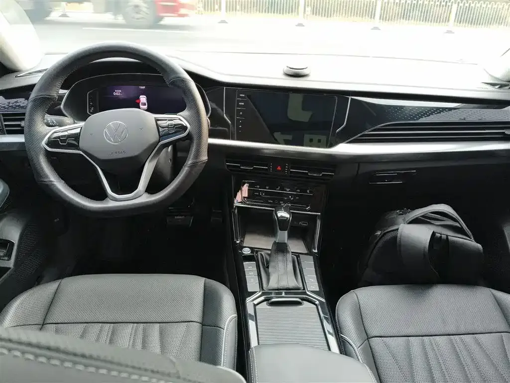 Volkswagen Passat — фото 10