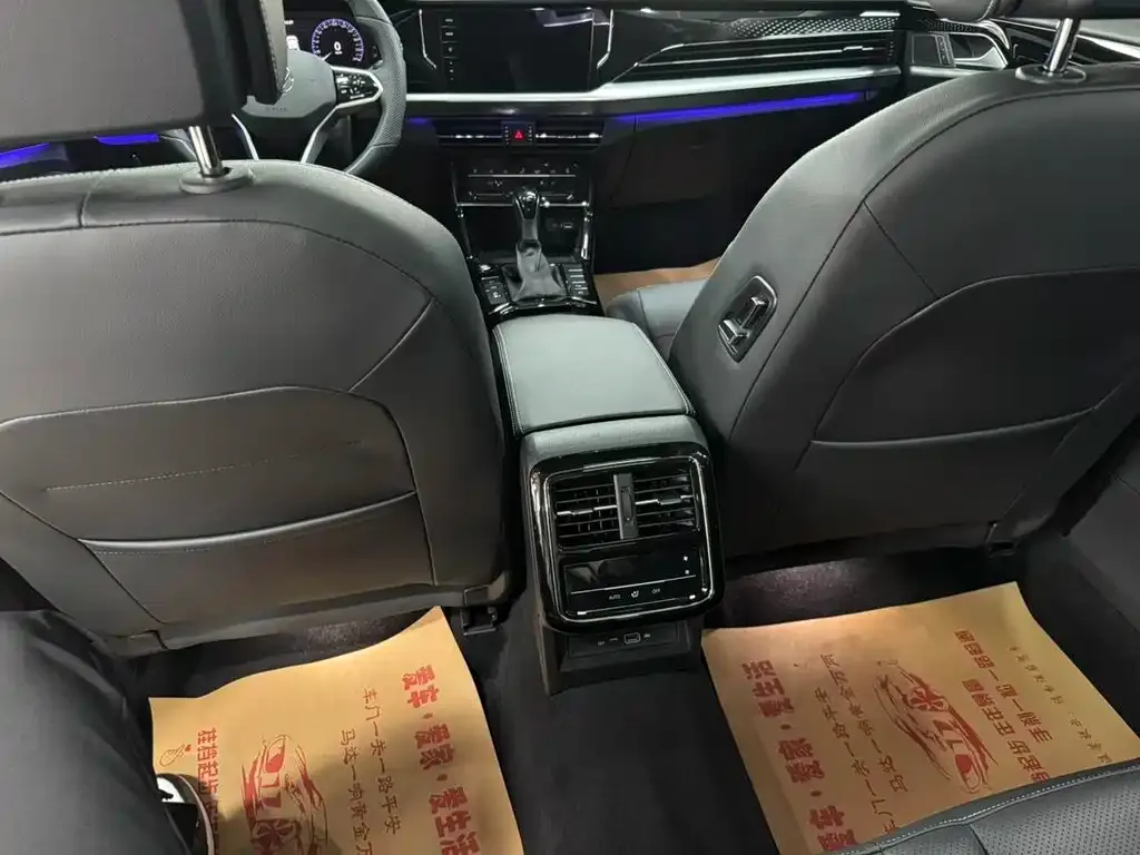 Volkswagen Passat — фото 10