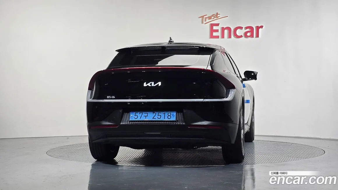 Kia EV6 — фото 4