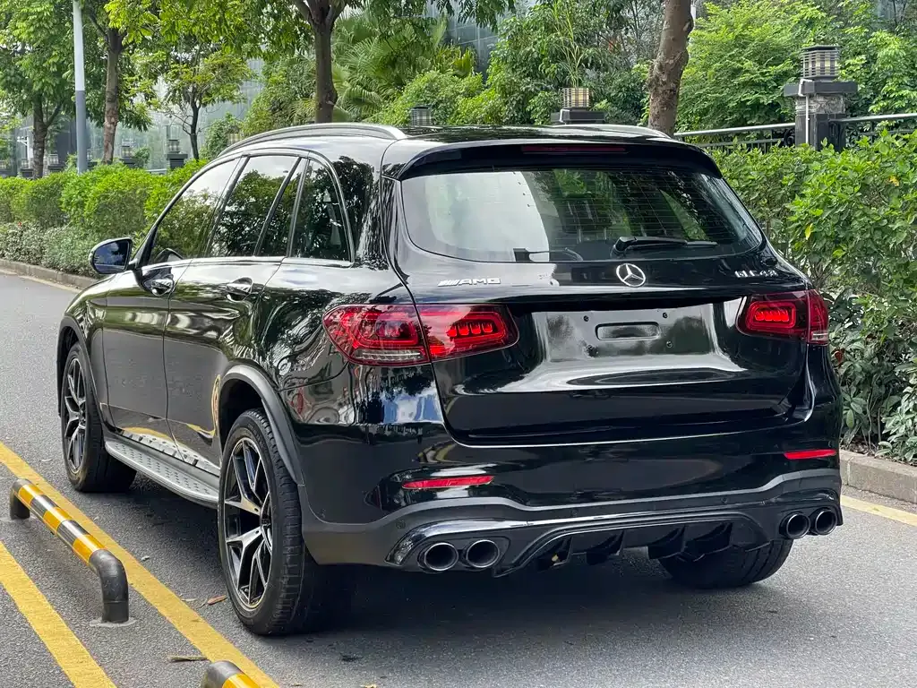 Mercedes-Benz GLC AMG — фото 7