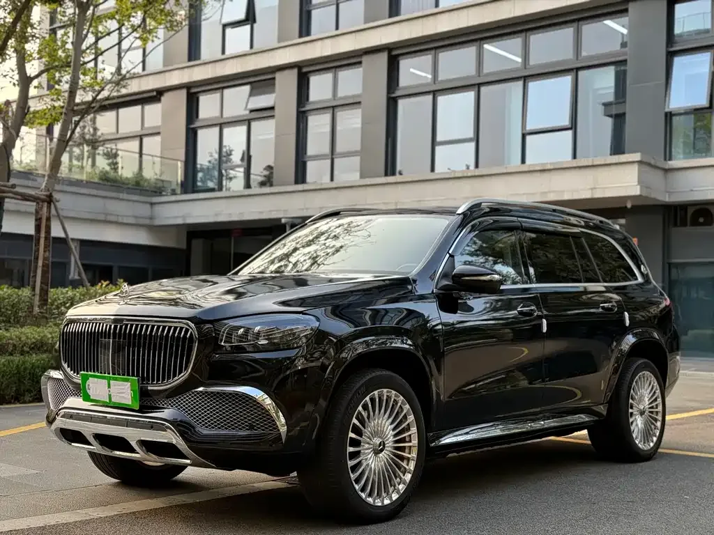Mercedes-Benz GLS — фото 1