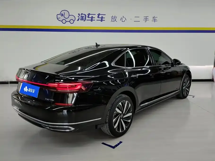 Volkswagen Passat — фото 3