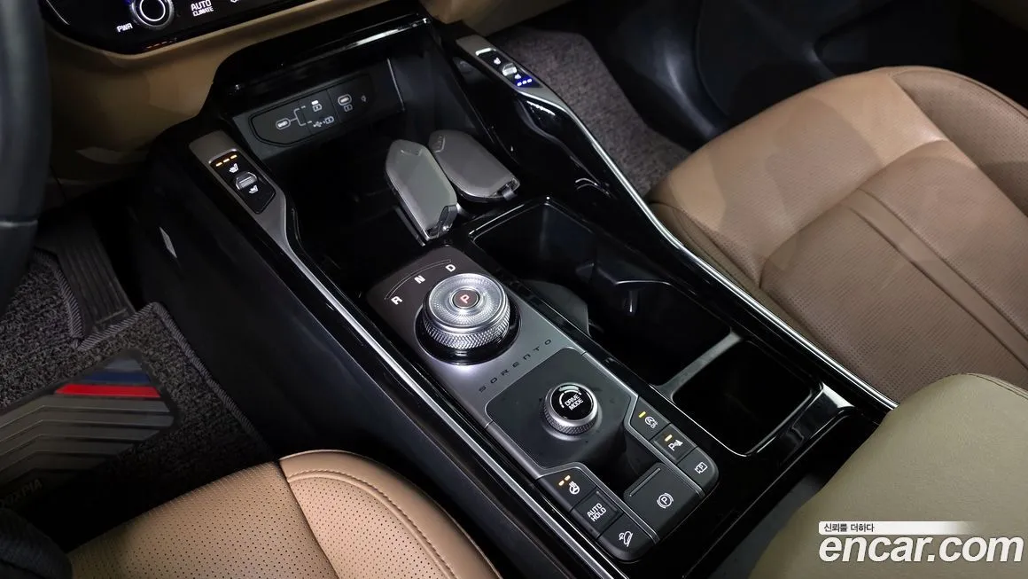 Kia Sorento — фото 9