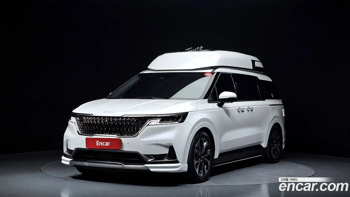 Kia Carnival — фото 1