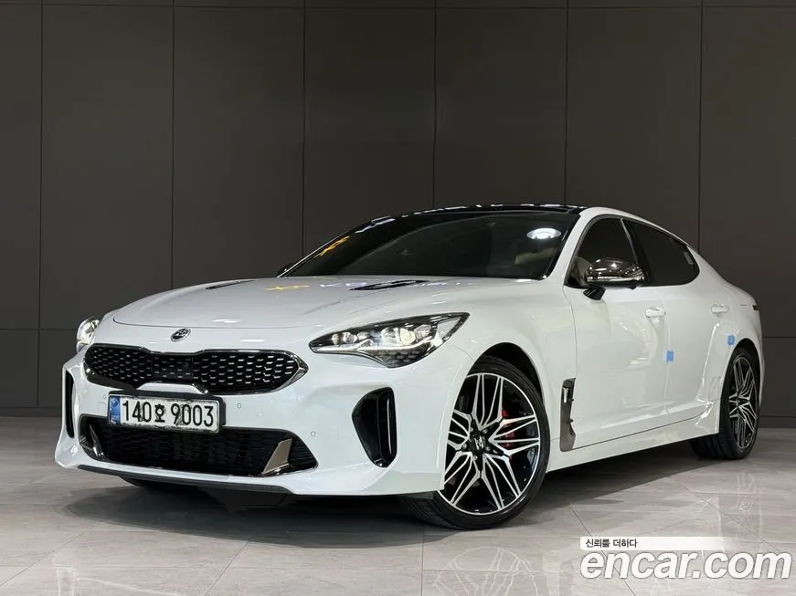 Kia Stinger — фото 1