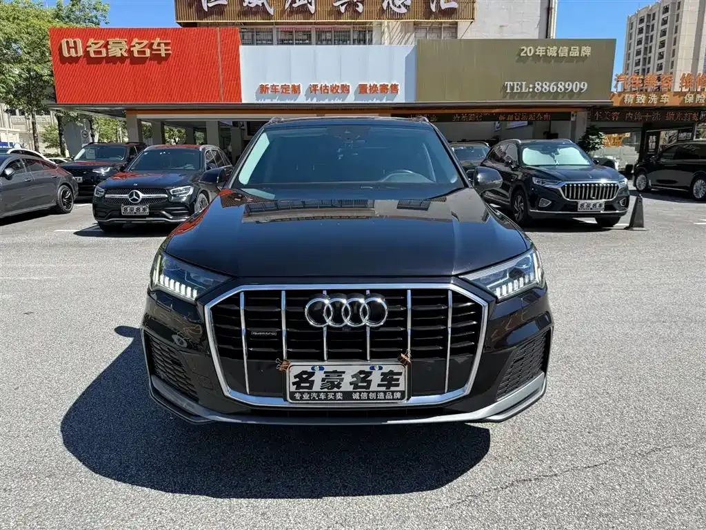 Audi Q7 — фото 2