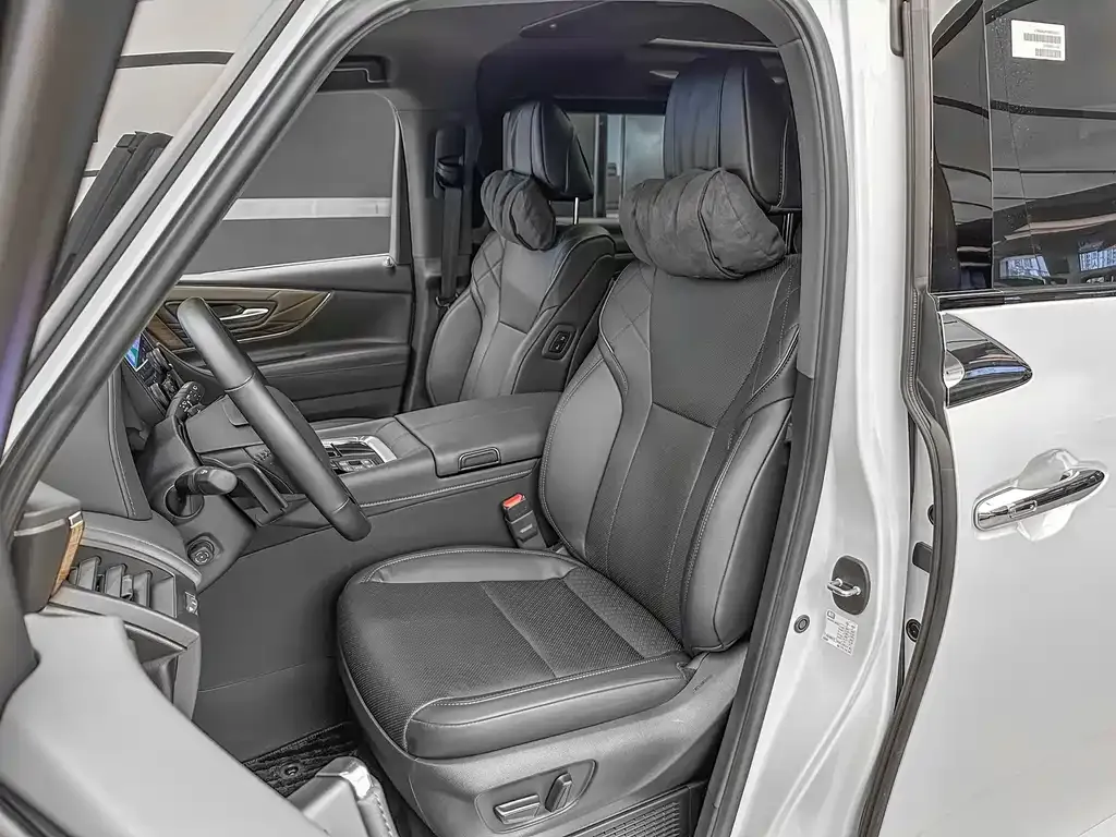 Toyota Vellfire — фото 9