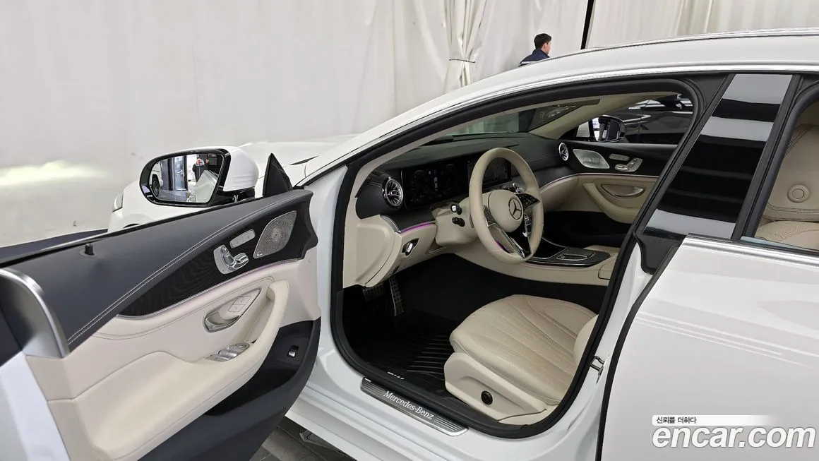 Mercedes-Benz CLS-Class — фото 10