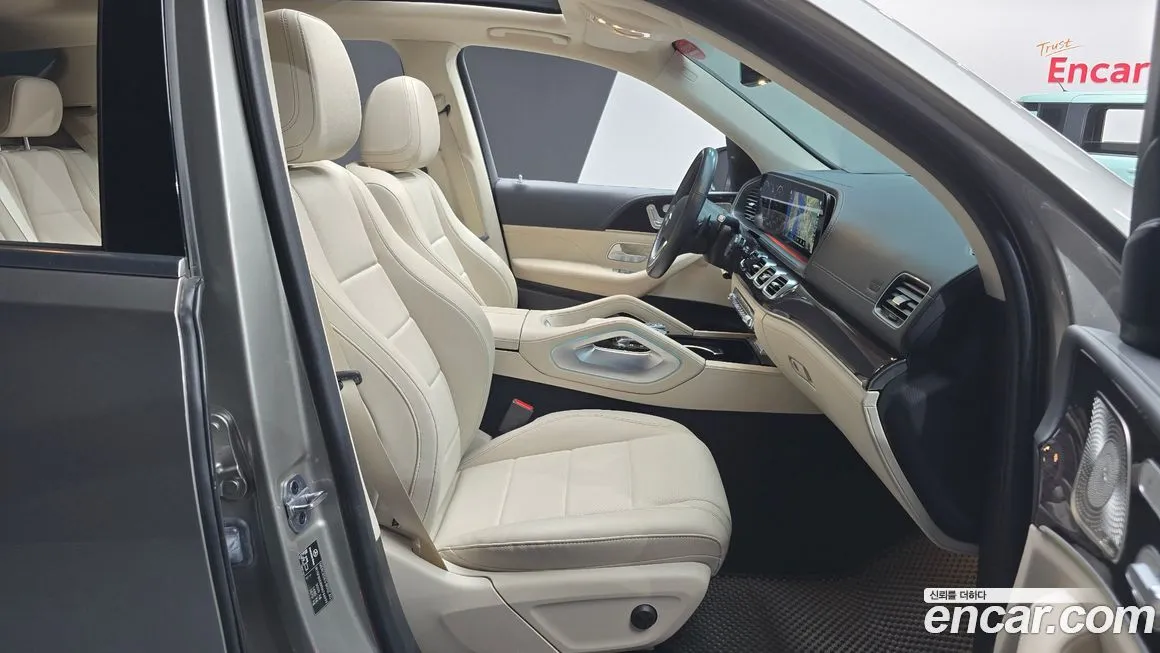 Mercedes-Benz GLE-Class — фото 10