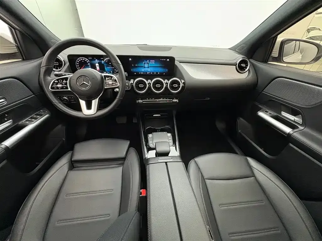 Mercedes-Benz GLA — фото 9