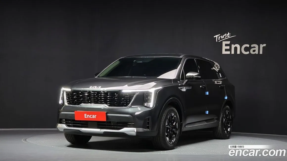 Kia Sorento — фото 1