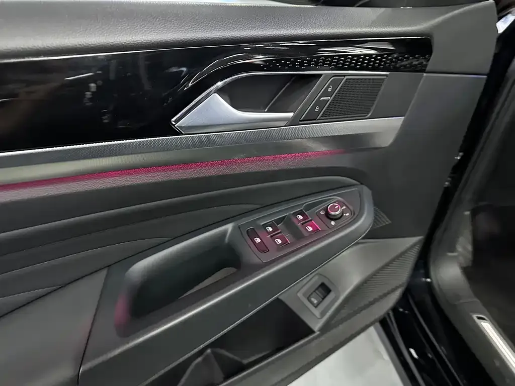 Volkswagen Passat — фото 5
