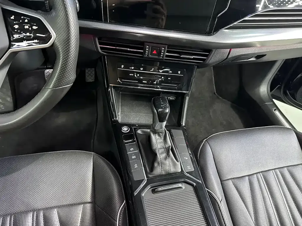 Volkswagen Passat — фото 8