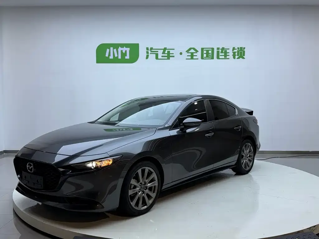 Mazda 3 Axela — фото 1