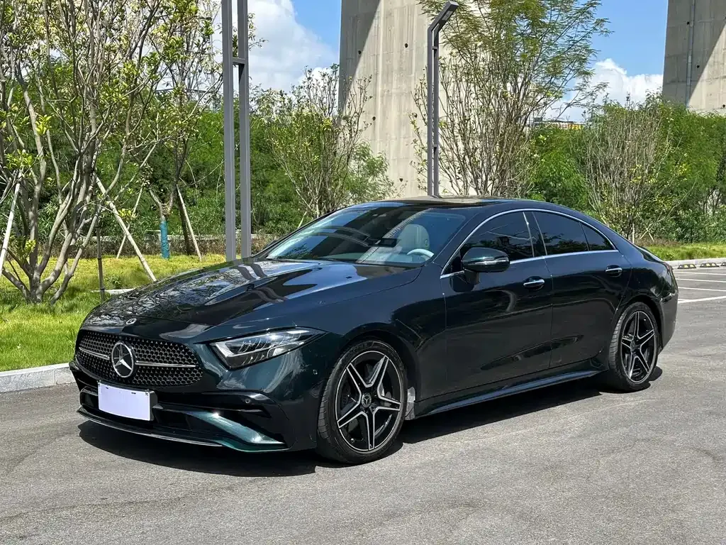 Mercedes-Benz CLS — фото 1