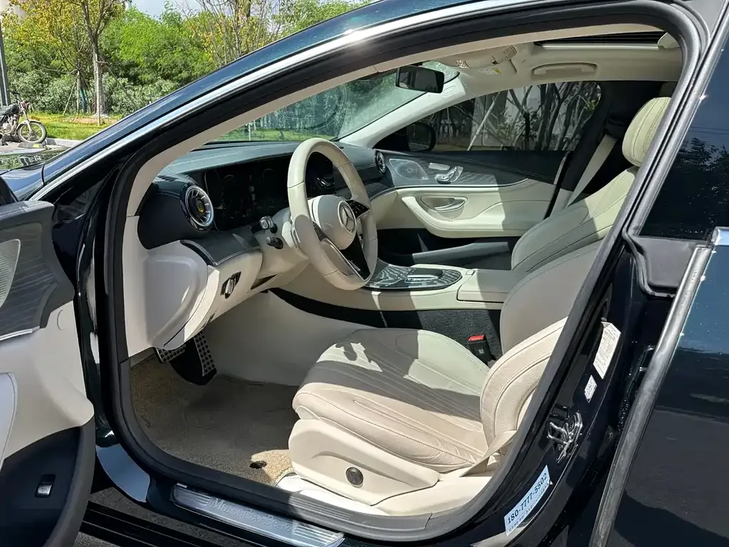 Mercedes-Benz CLS — фото 4