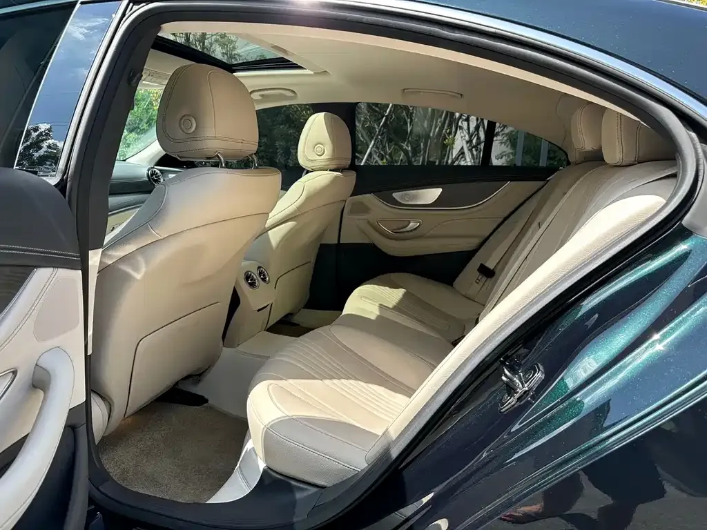 Mercedes-Benz CLS — фото 6