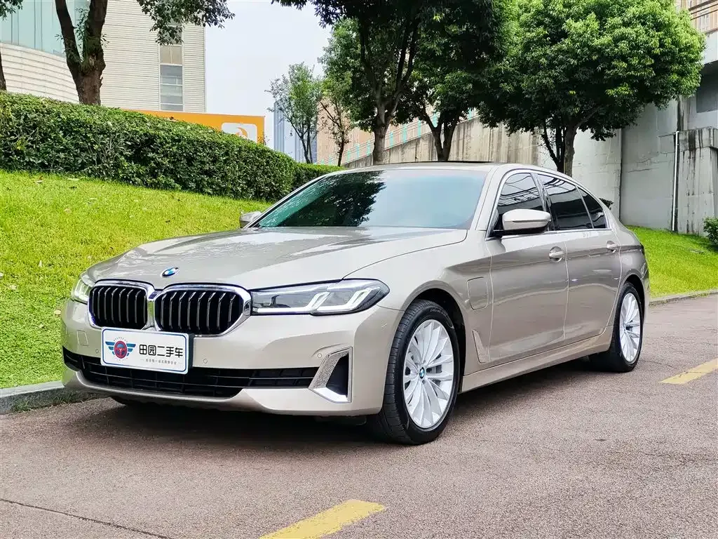 BMW 5 Series New Energy — фото 1