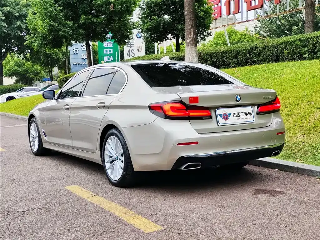 BMW 5 Series New Energy — фото 4