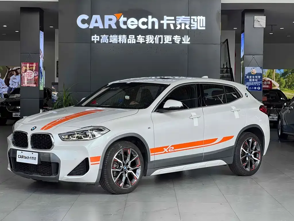 BMW X2 — фото 1