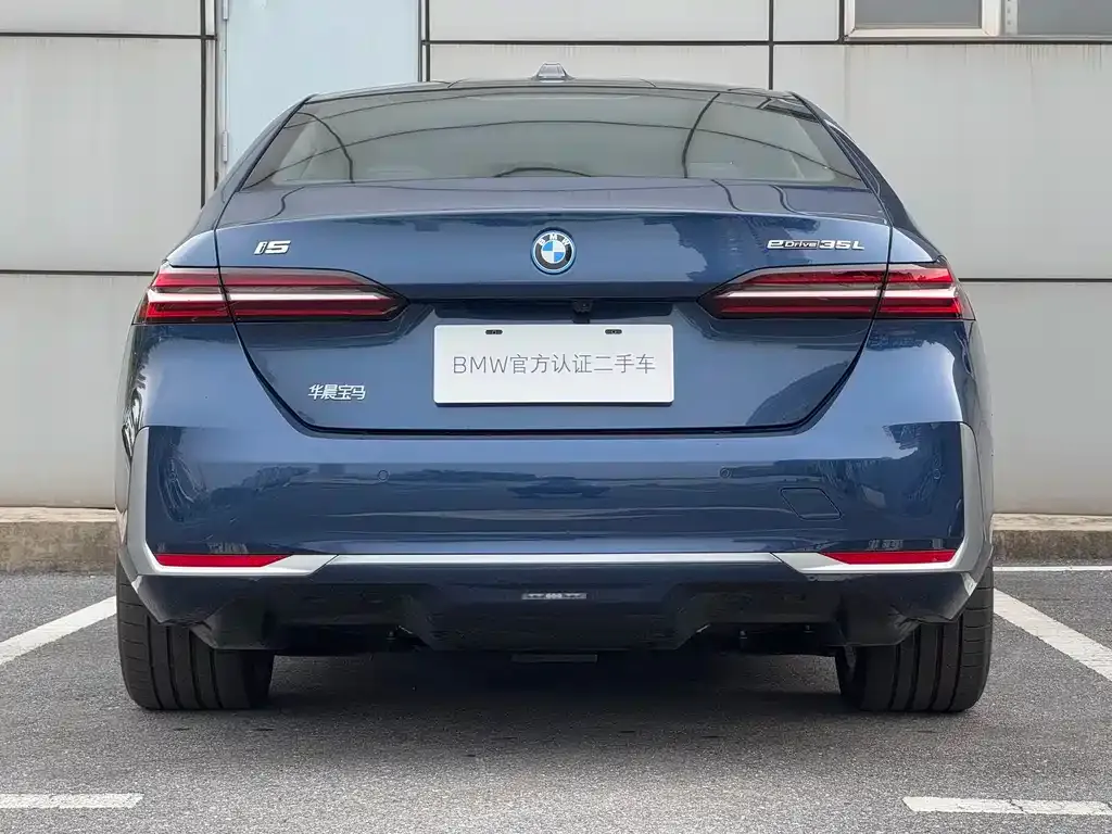 BMW i5 — фото 4