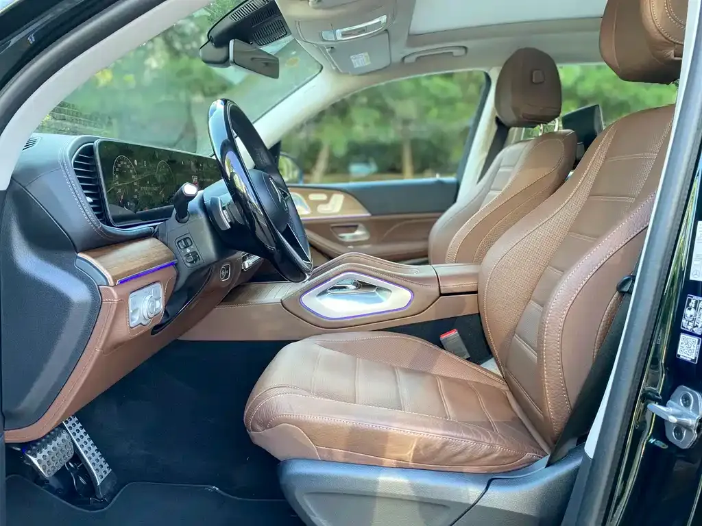 Mercedes-Benz GLS — фото 10