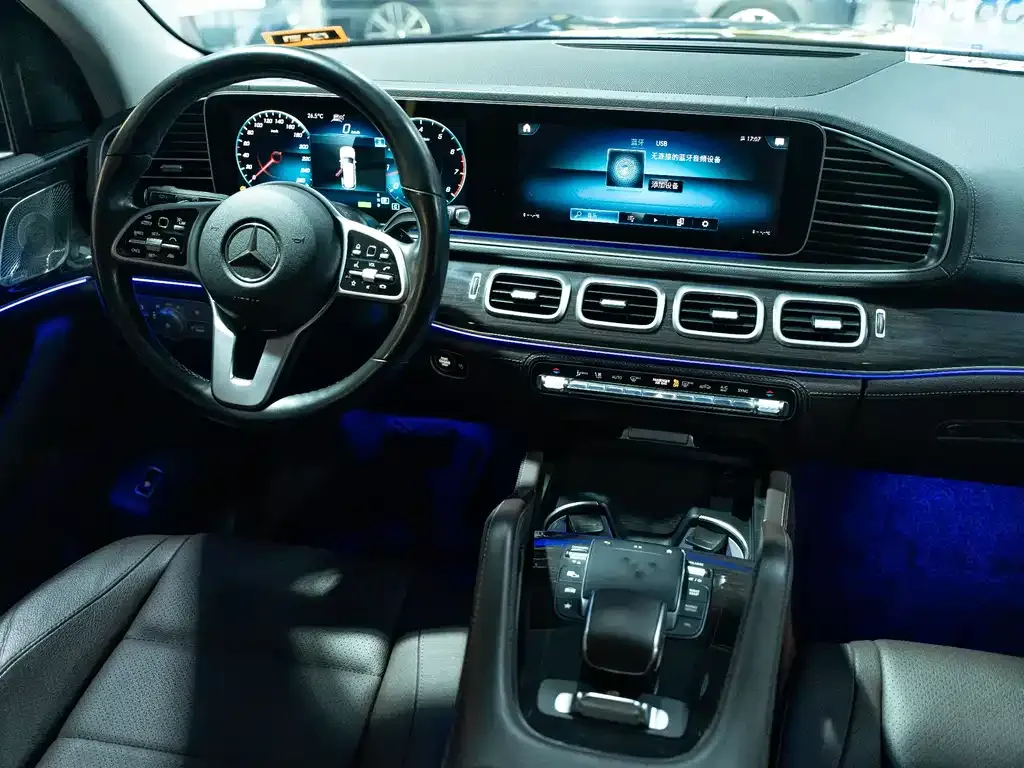 Mercedes-Benz GLS — фото 10