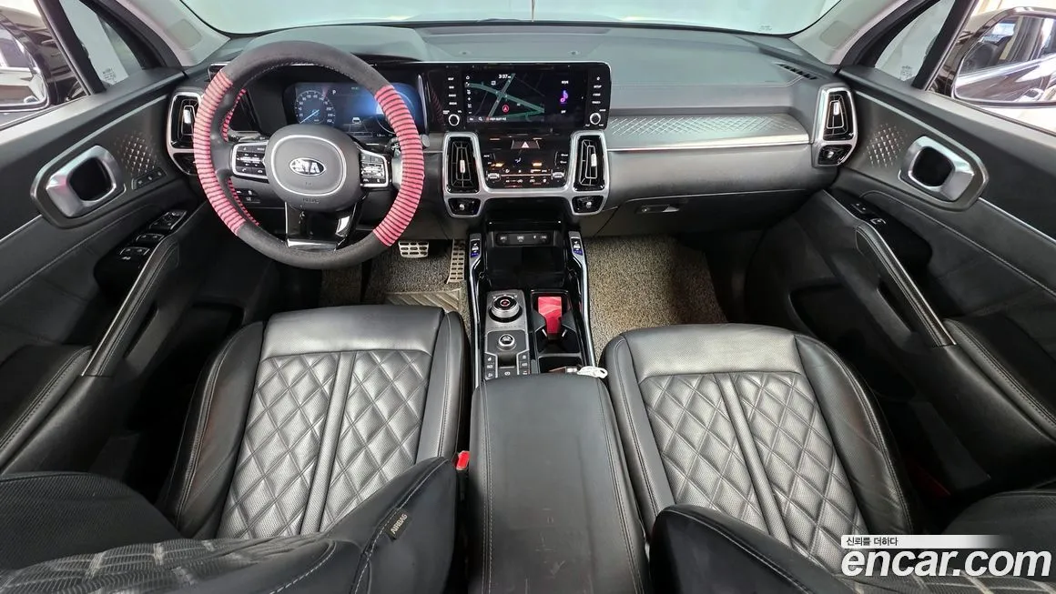 Kia Sorento — фото 7
