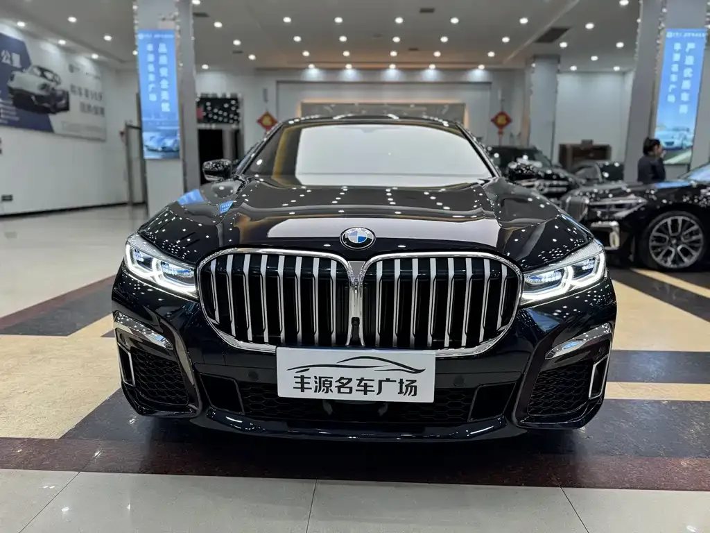 BMW 7 Series — фото 2