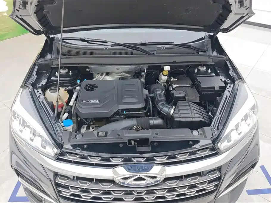Chery Tiggo 8 — фото 10