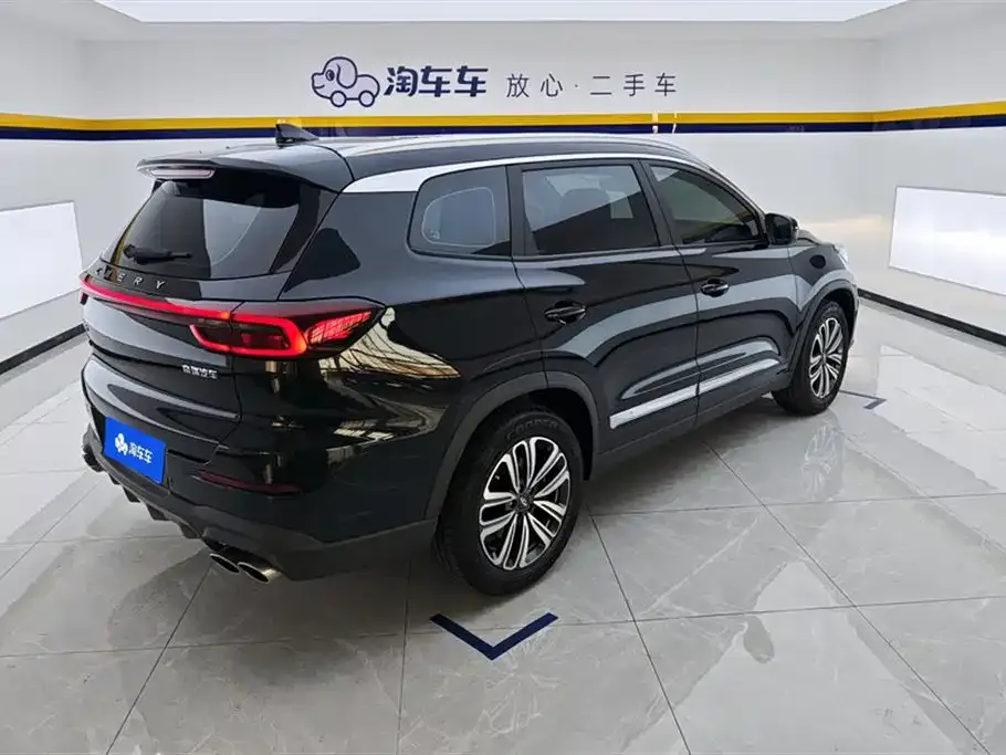 Chery Tiggo 8 — фото 3