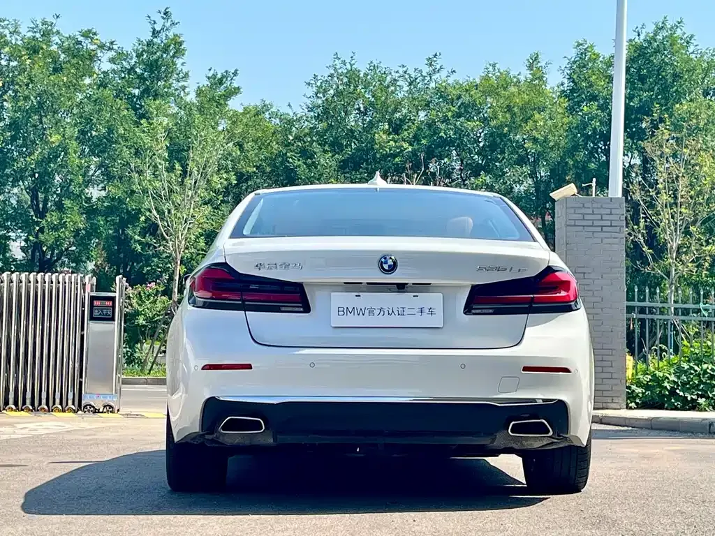 BMW 5 Series New Energy — фото 8