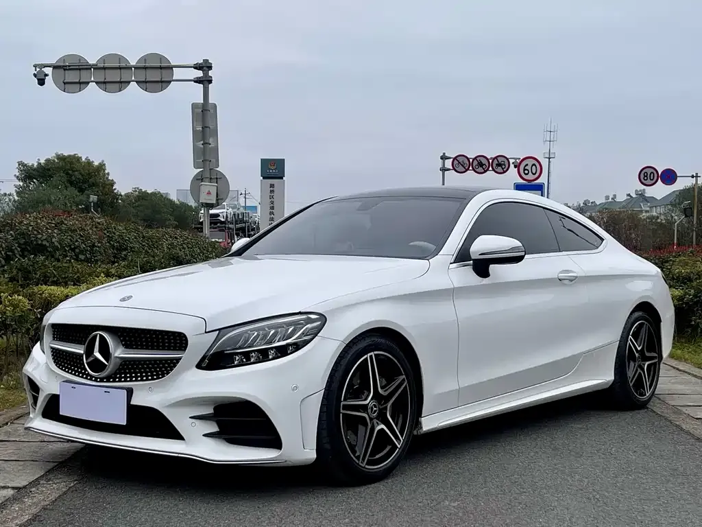 Mercedes-Benz C-Class (Import) — фото 1