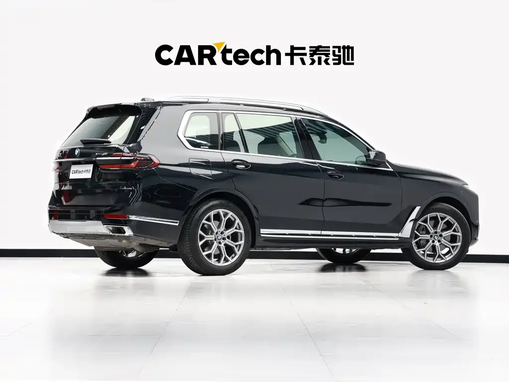BMW X7 — фото 4
