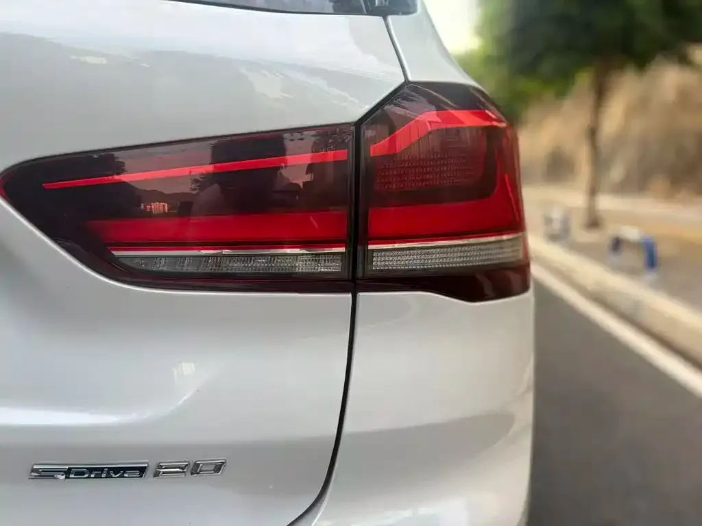 BMW X1 — фото 4