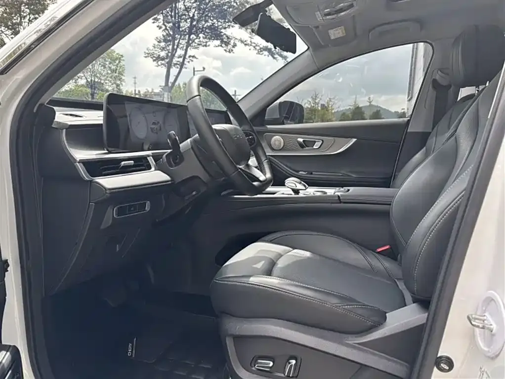 Chery Tiggo 8 PLUS — фото 8