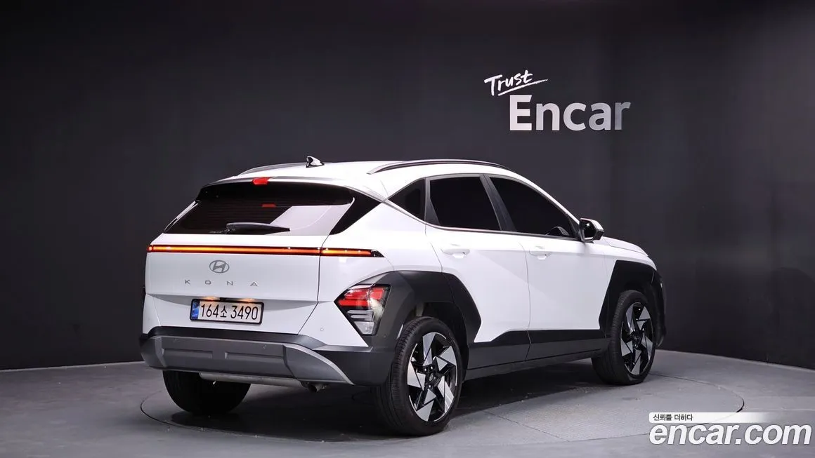 Hyundai Kona — фото 2