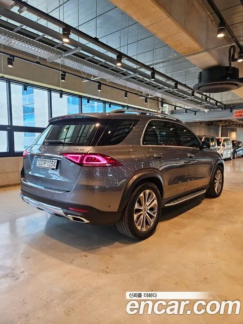 Mercedes-Benz GLE-Class — фото 5