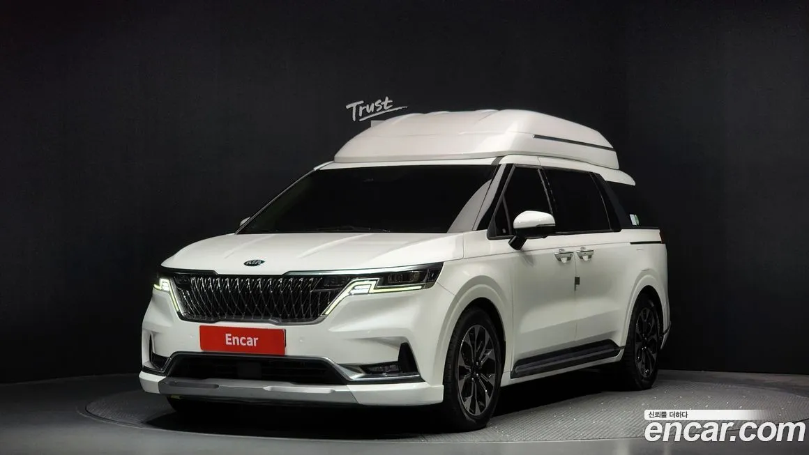 Kia Carnival — фото 1