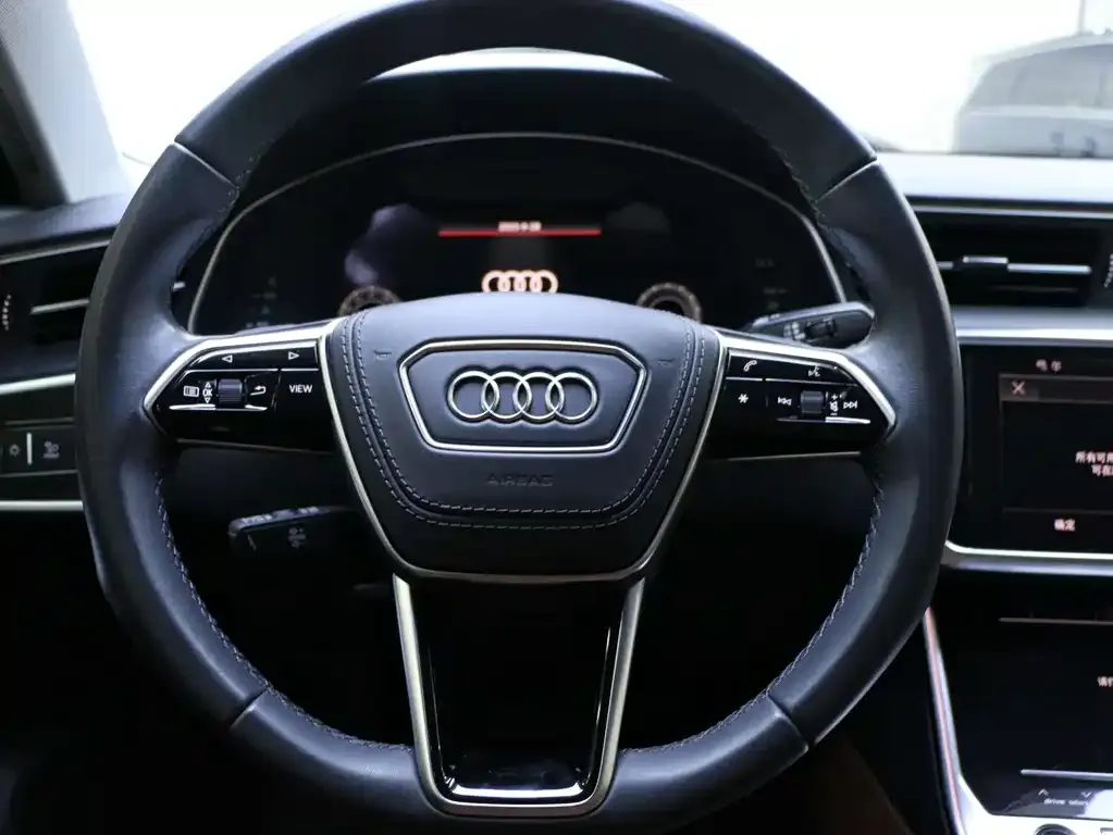 Audi A6L — фото 10