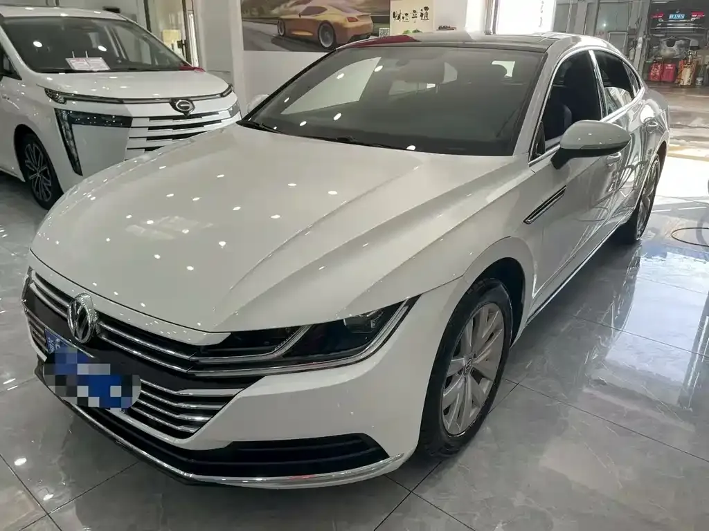Volkswagen CC — фото 1